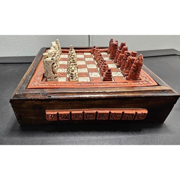 Vintage Mayan Aztec 7" Board Stone Wood Chess Set Handmade Red Drawer - Picture 5 of 10